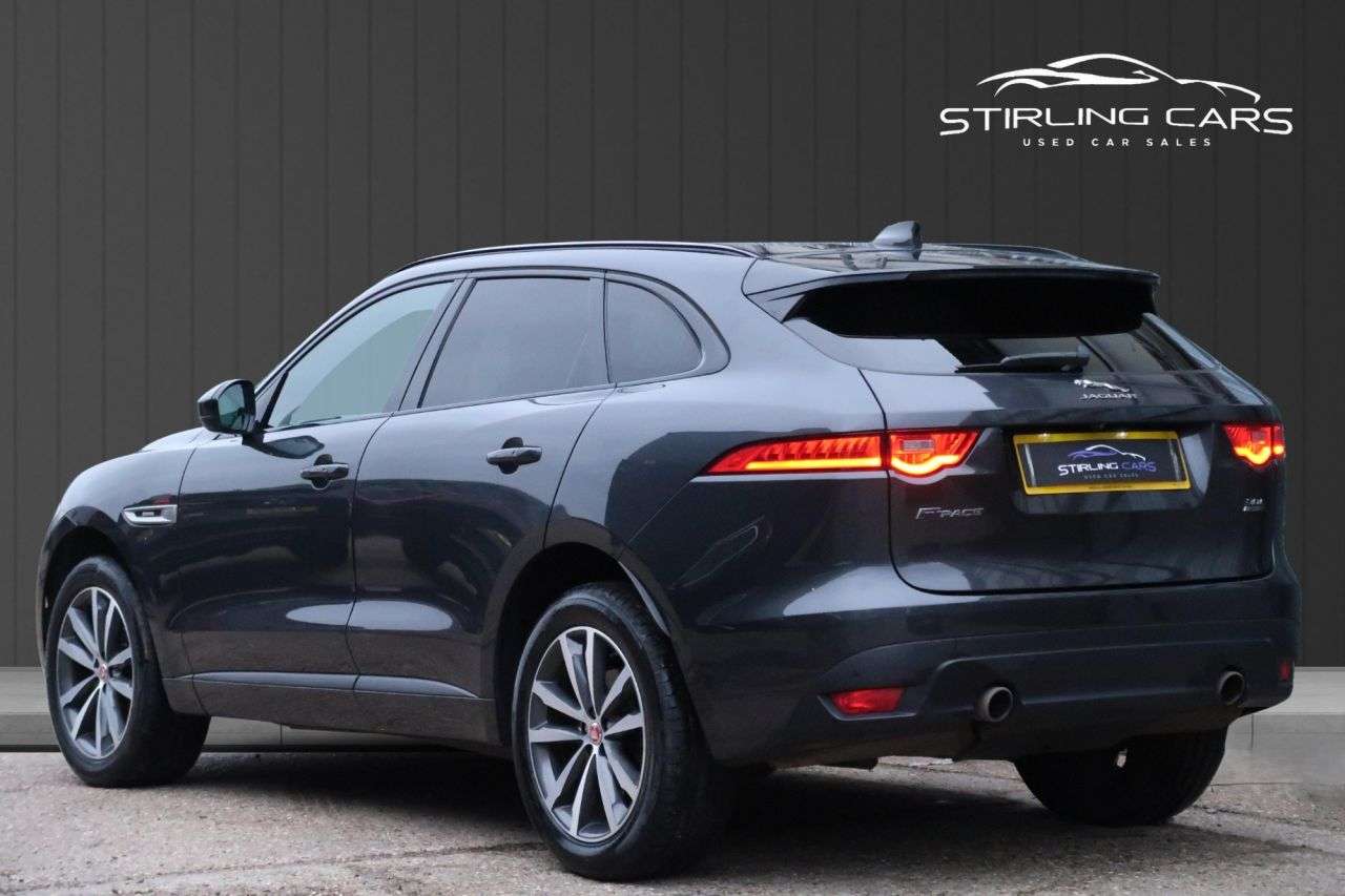 2018 JAGUAR F-PACE 2018 JAGUAR F-PACE