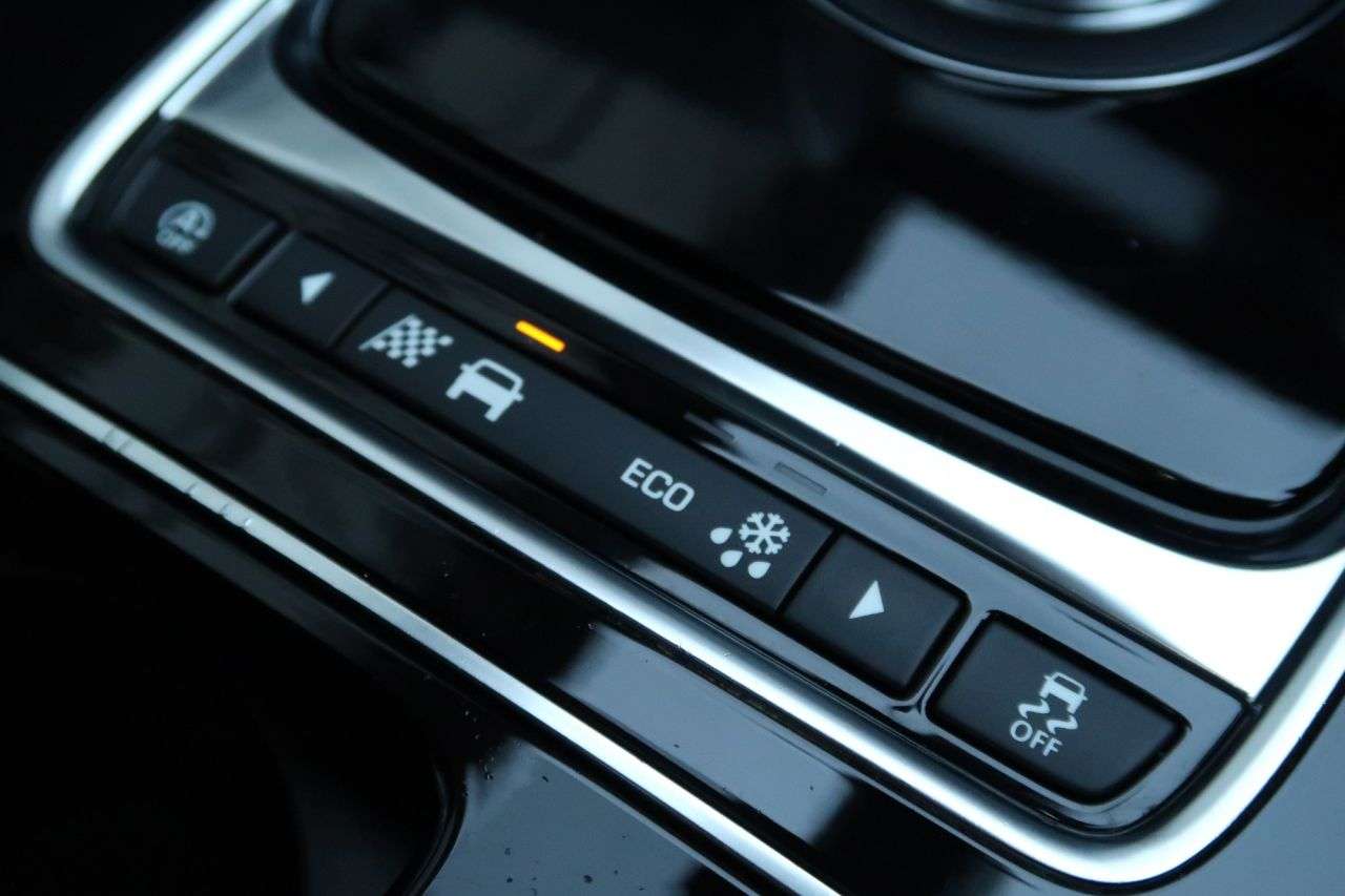 2018 JAGUAR F-PACE 2018 JAGUAR F-PACE