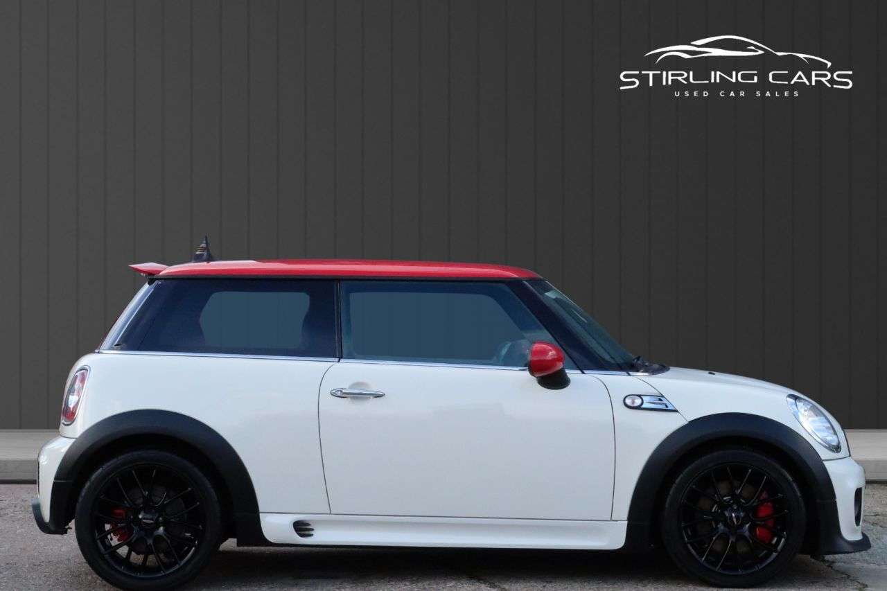 A 2011 MINI HATCH 1.6 John Cooper Works Hatchback 3dr Petrol Manual Euro 5 (211 ps) FINANCE+W A 2011 MINI HATCH 1.6 John Cooper Works Hatchback 3dr Petrol Manual Euro 5 (211 ps) FINANCE+W