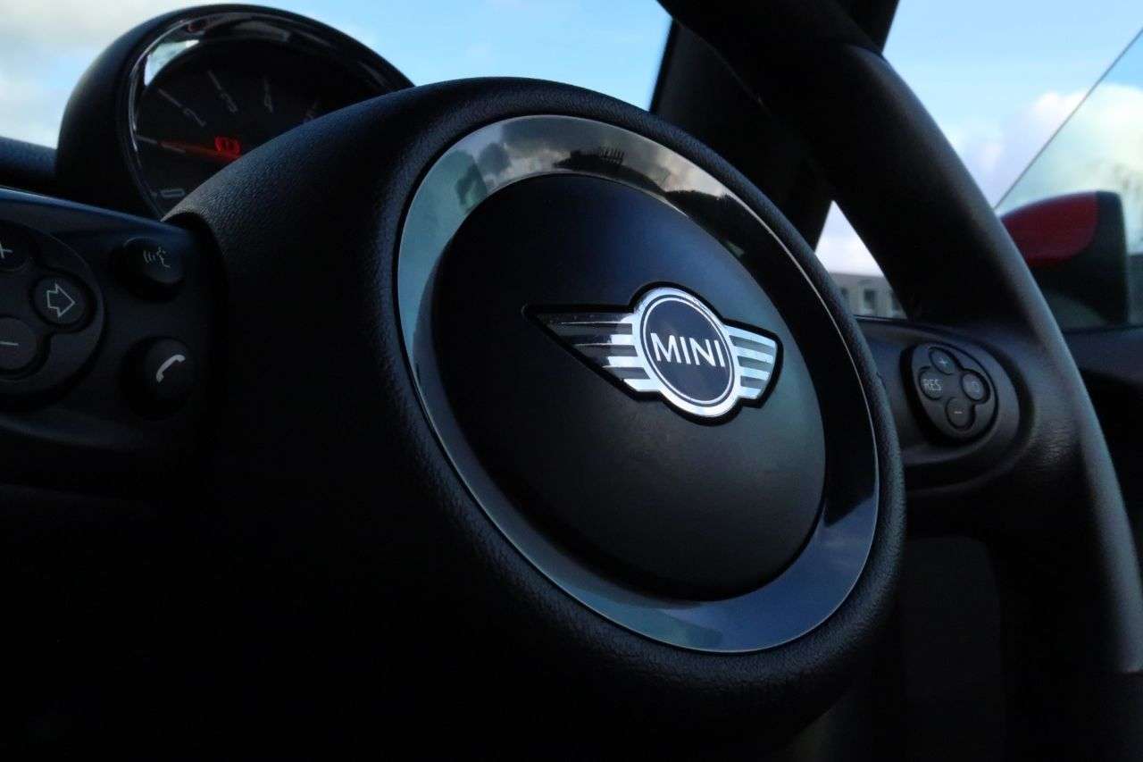 2011 MINI HATCH 2011 MINI HATCH