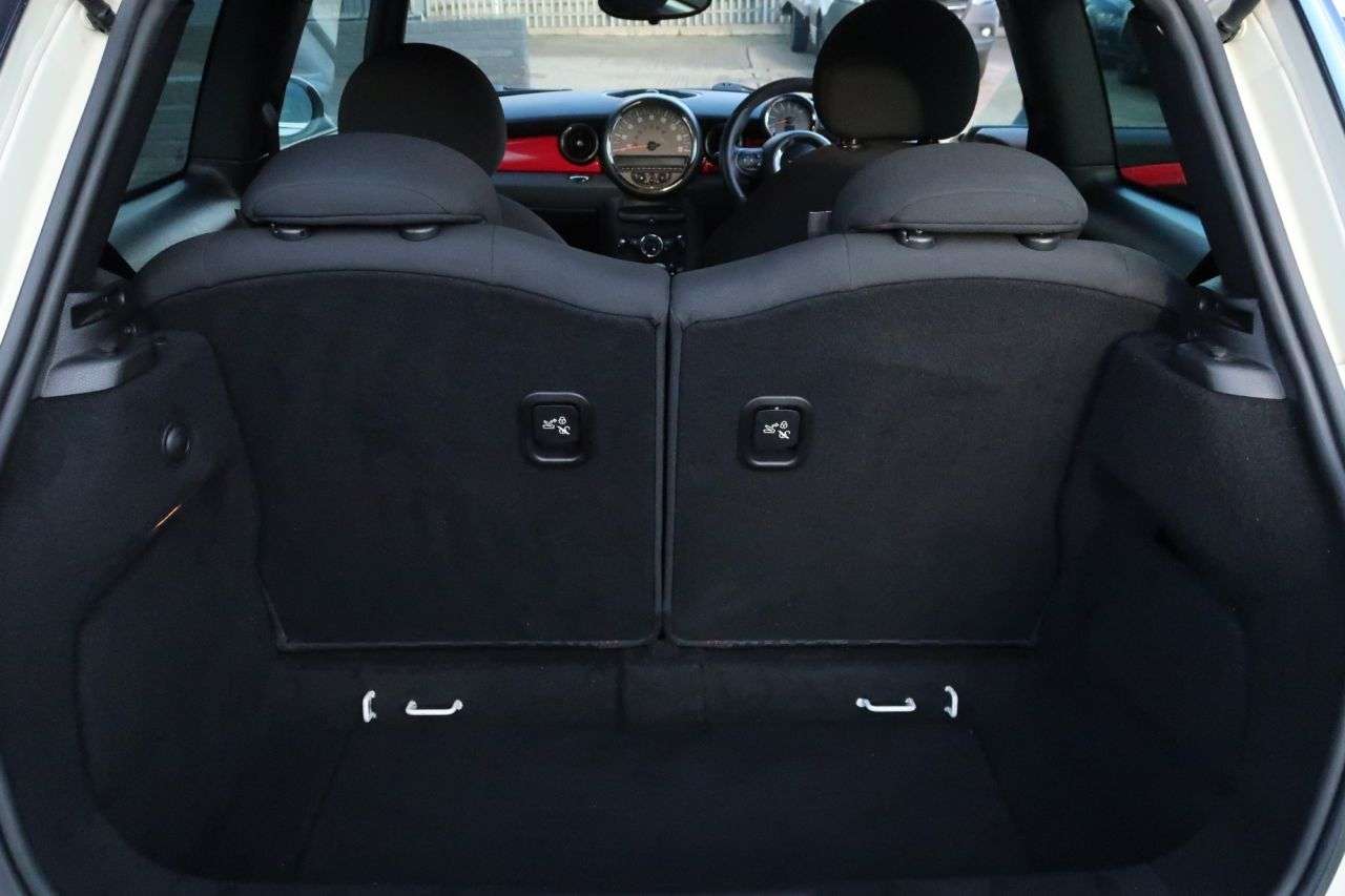 2011 MINI HATCH 2011 MINI HATCH