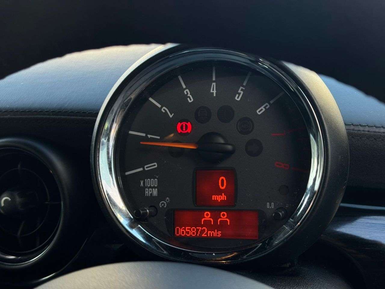 2011 MINI HATCH 2011 MINI HATCH