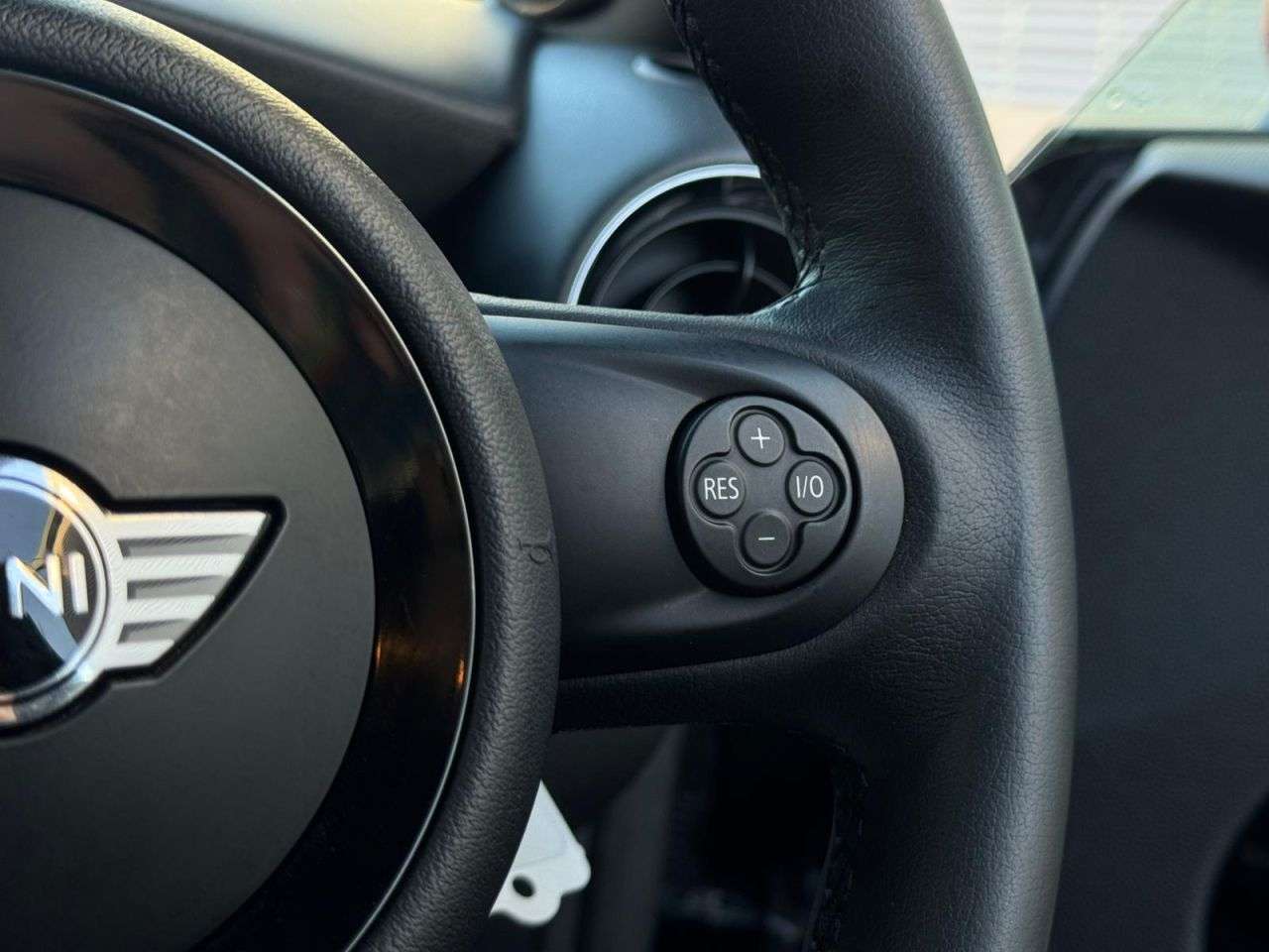 2011 MINI HATCH 2011 MINI HATCH