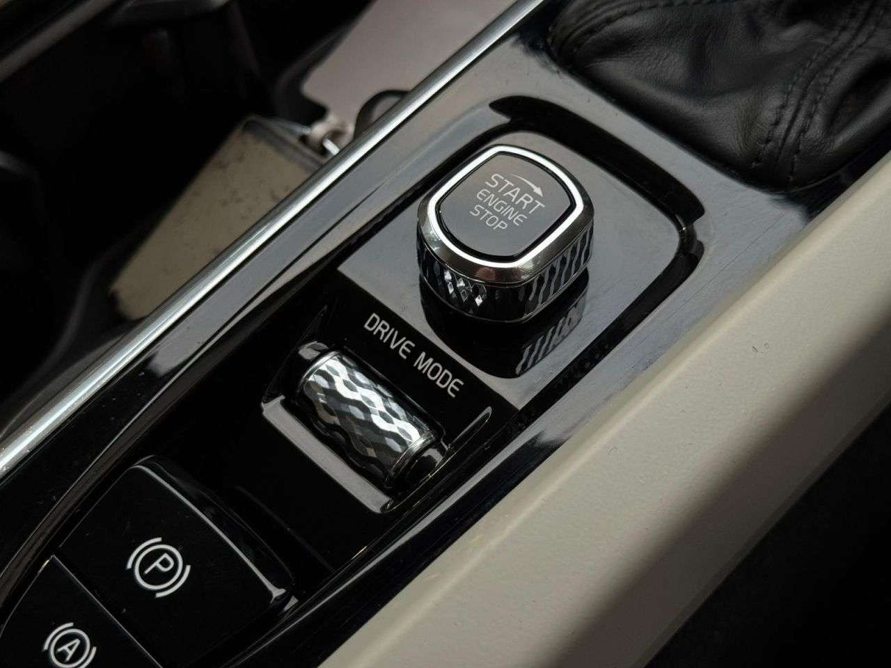 2018 VOLVO XC60 2018 VOLVO XC60