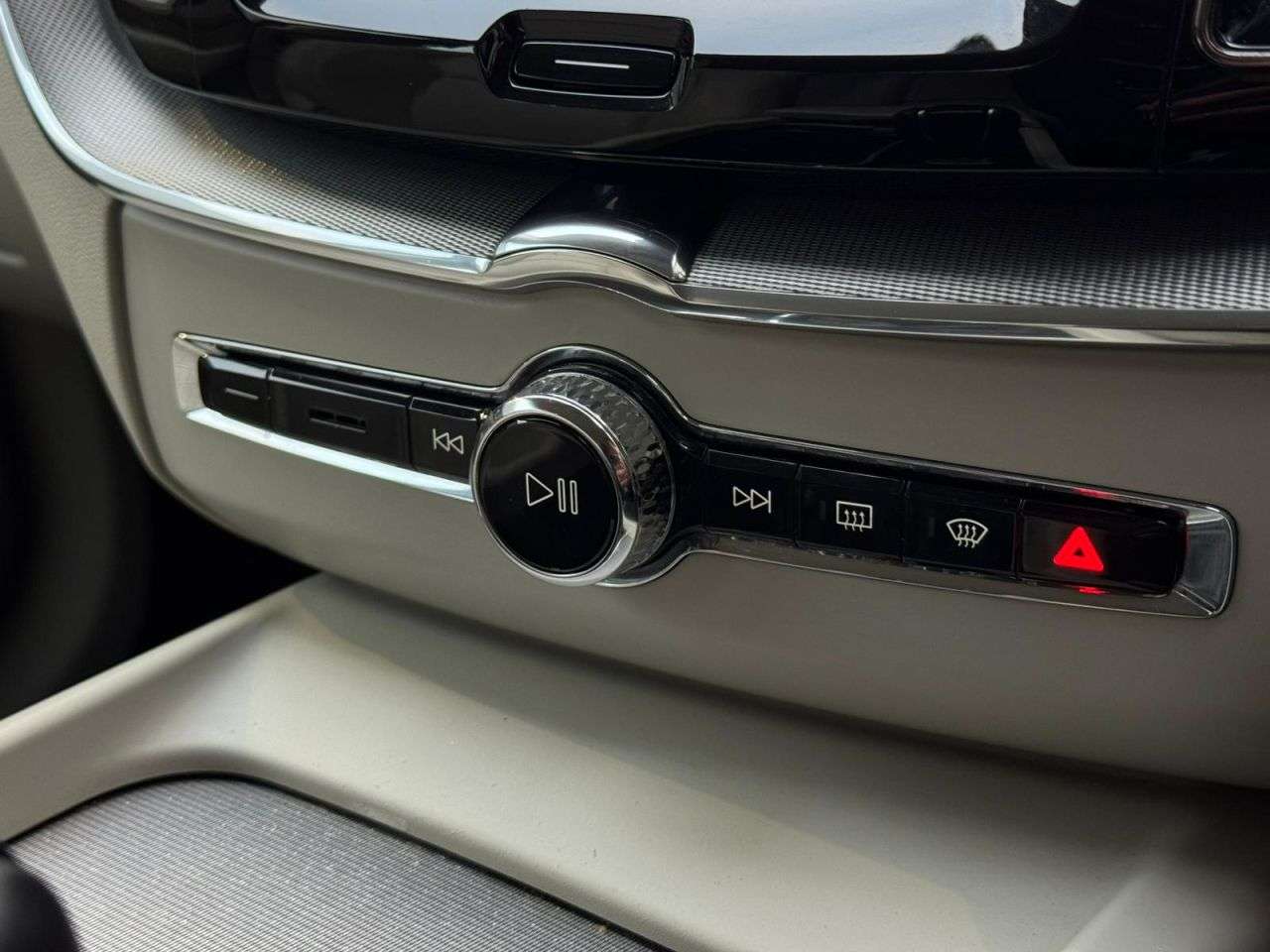 2018 VOLVO XC60 2018 VOLVO XC60