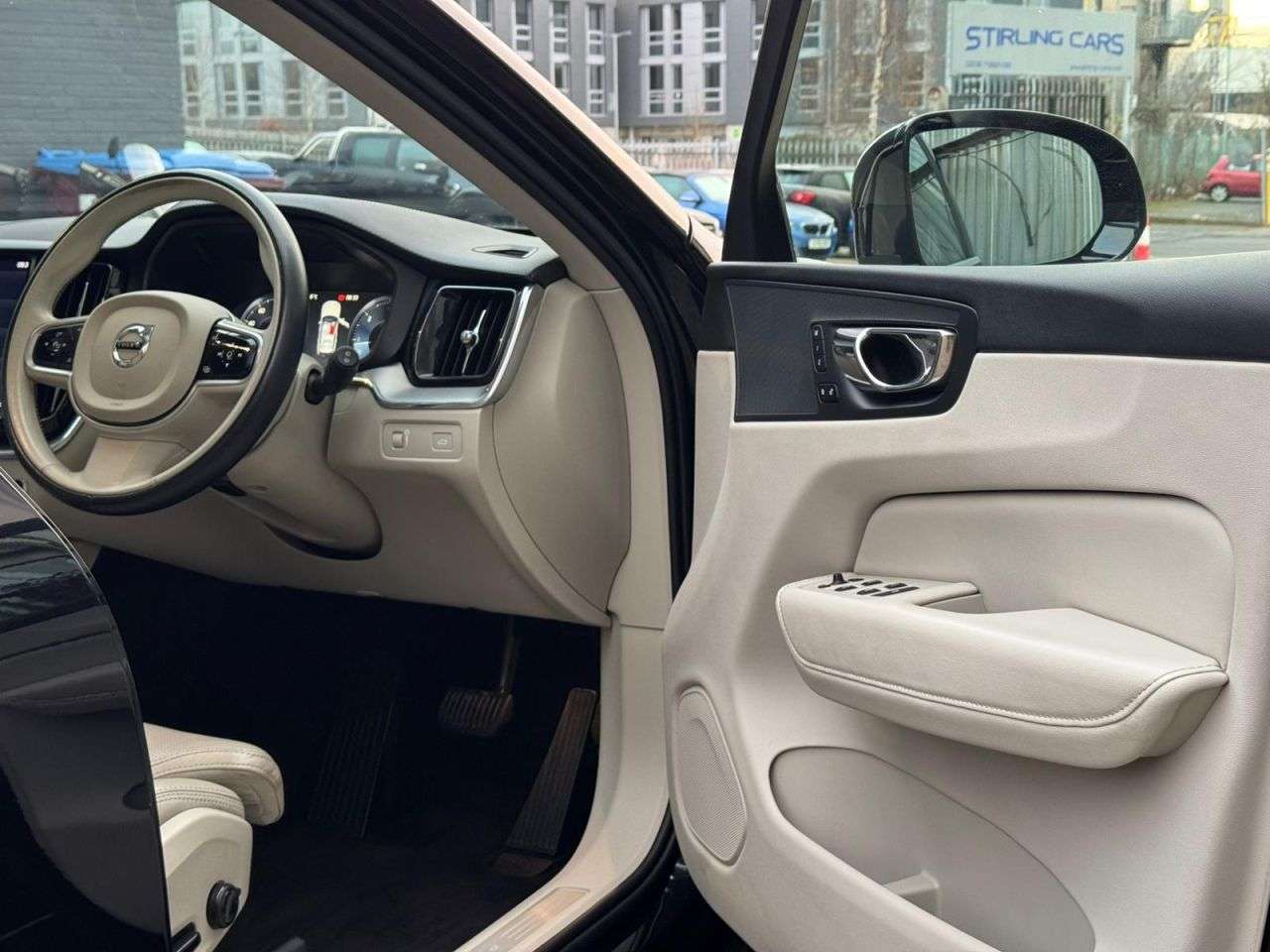 2018 VOLVO XC60 2018 VOLVO XC60