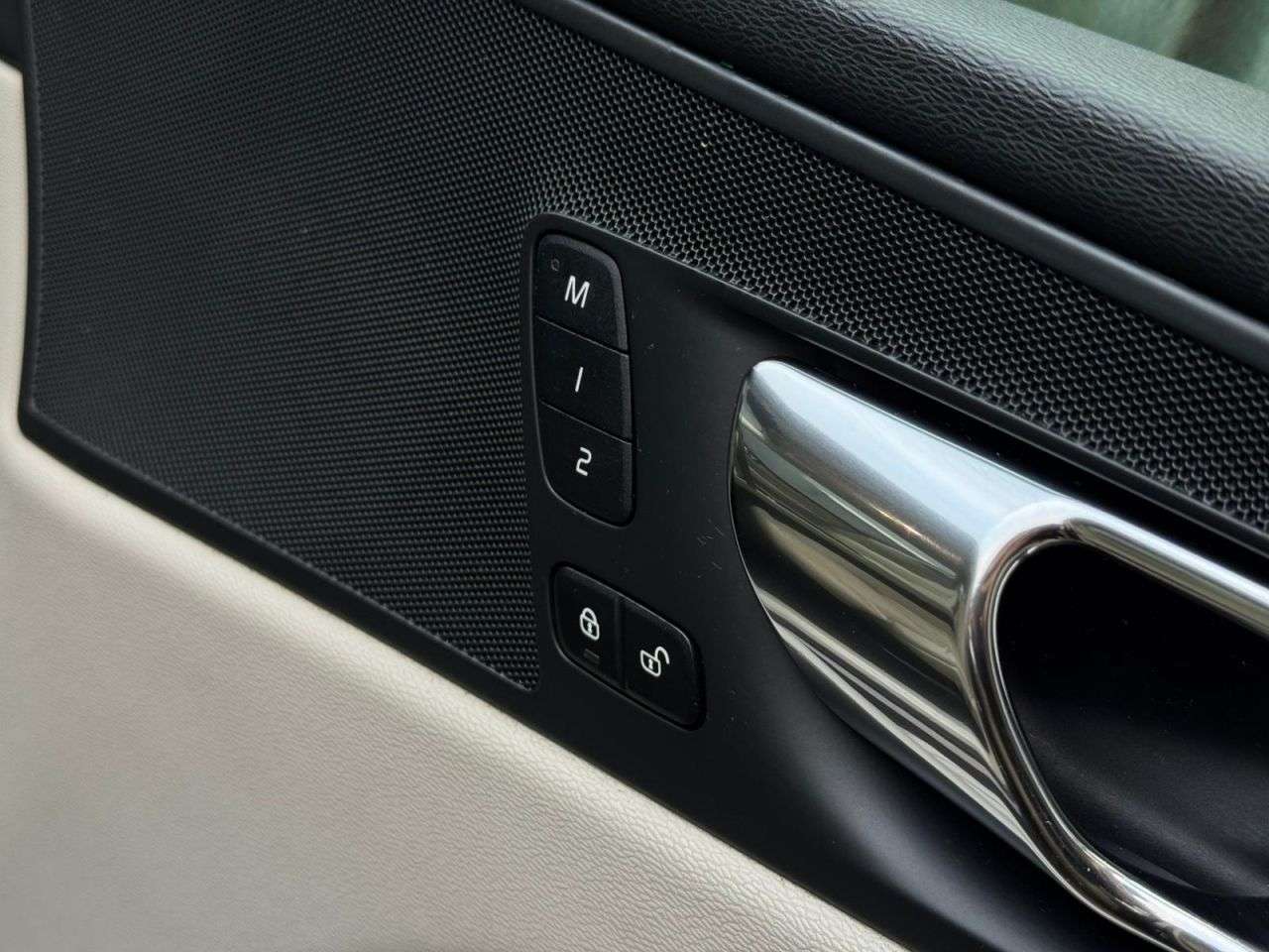 2018 VOLVO XC60 2018 VOLVO XC60