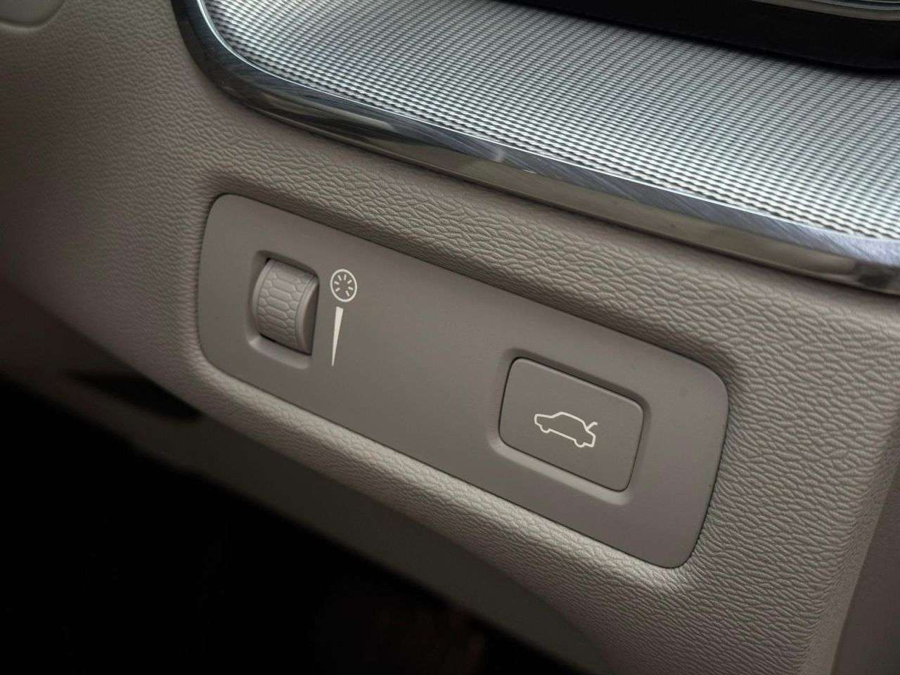 2018 VOLVO XC60 2018 VOLVO XC60