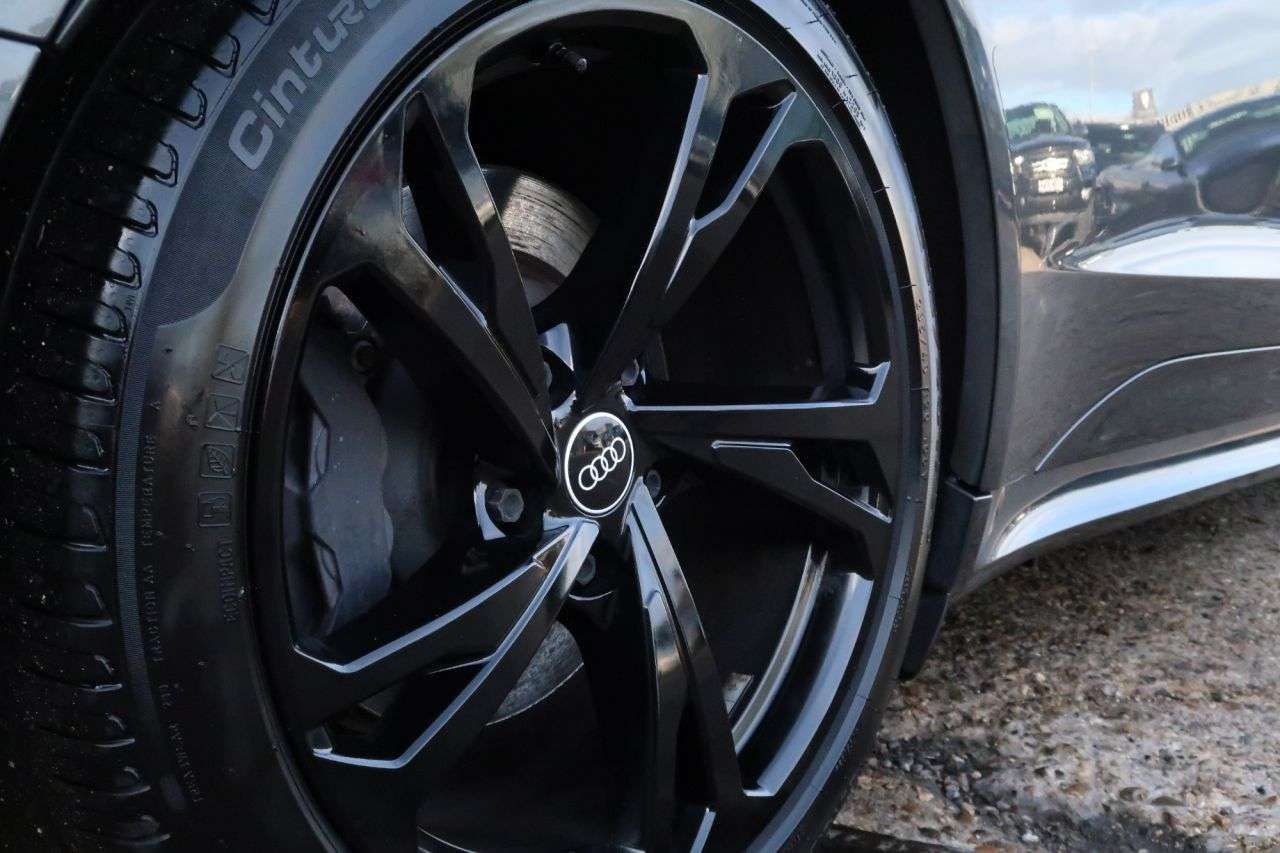 2021 AUDI E-TRON GT 2021 AUDI E-TRON GT