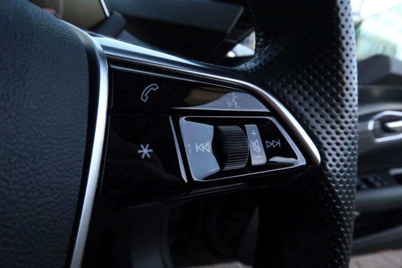 2021 AUDI E-TRON GT 2021 AUDI E-TRON GT