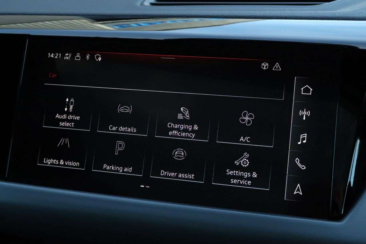 2021 AUDI E-TRON GT 2021 AUDI E-TRON GT