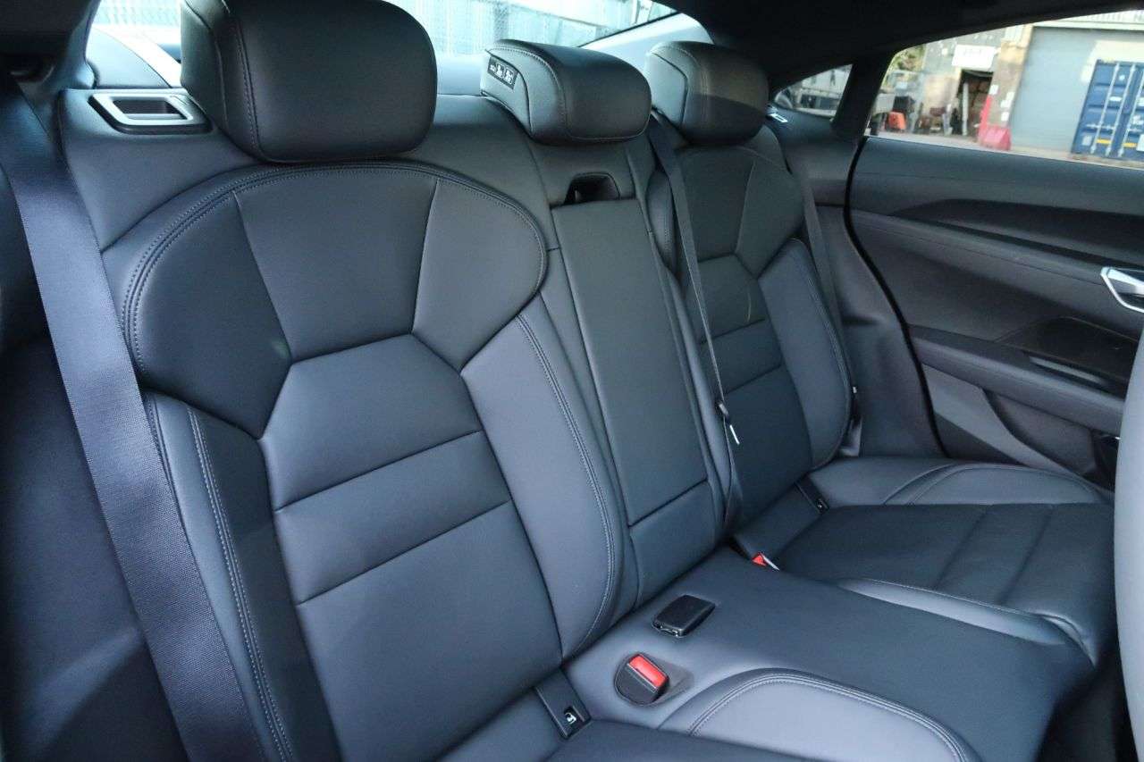 2021 AUDI E-TRON GT 2021 AUDI E-TRON GT