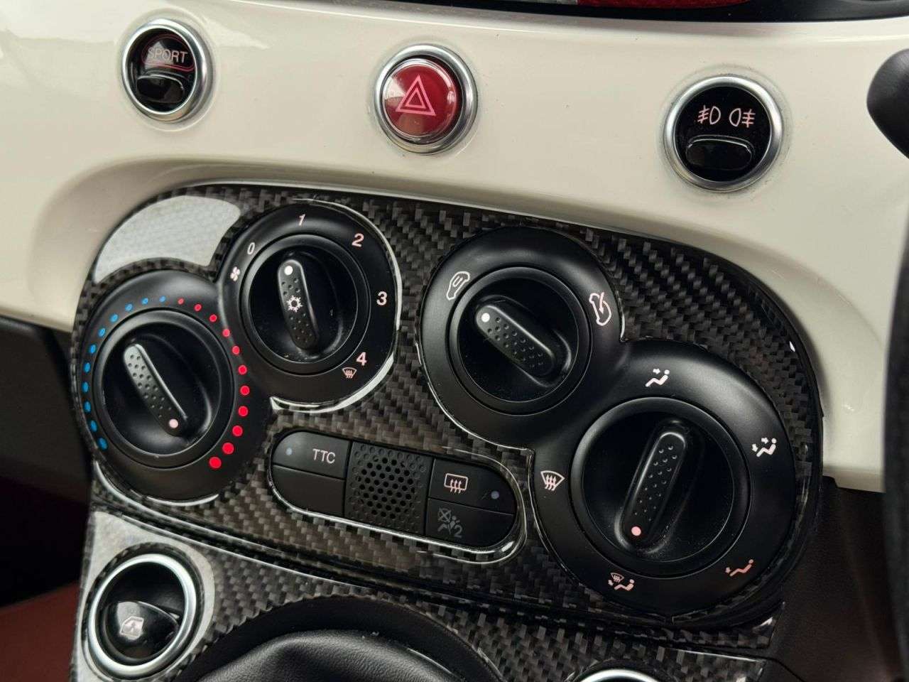 2016 ABARTH 595 2016 ABARTH 595