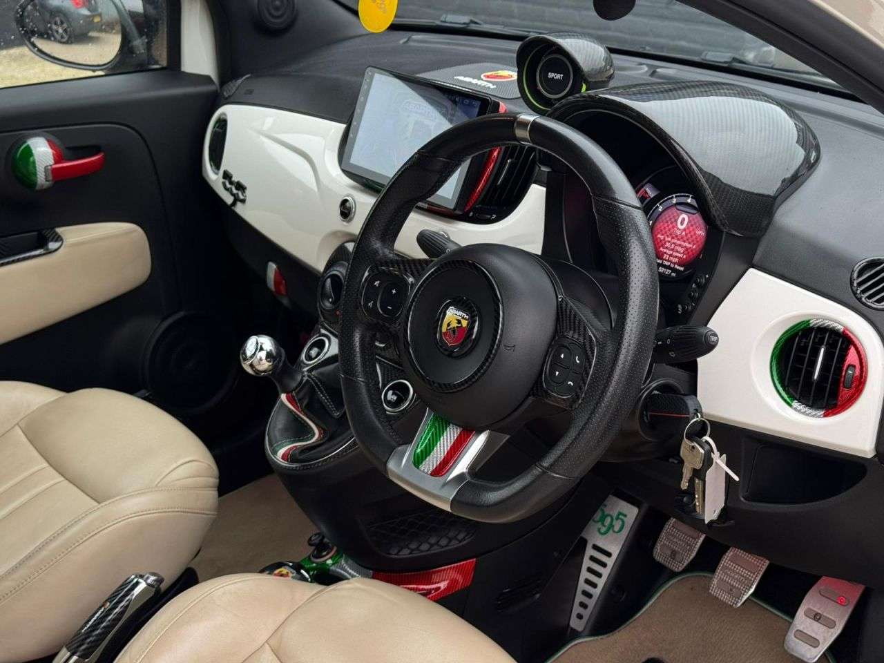 2016 ABARTH 595 2016 ABARTH 595