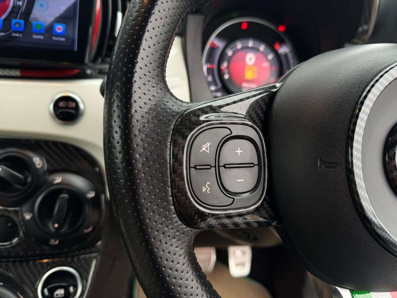 2016 ABARTH 595 2016 ABARTH 595