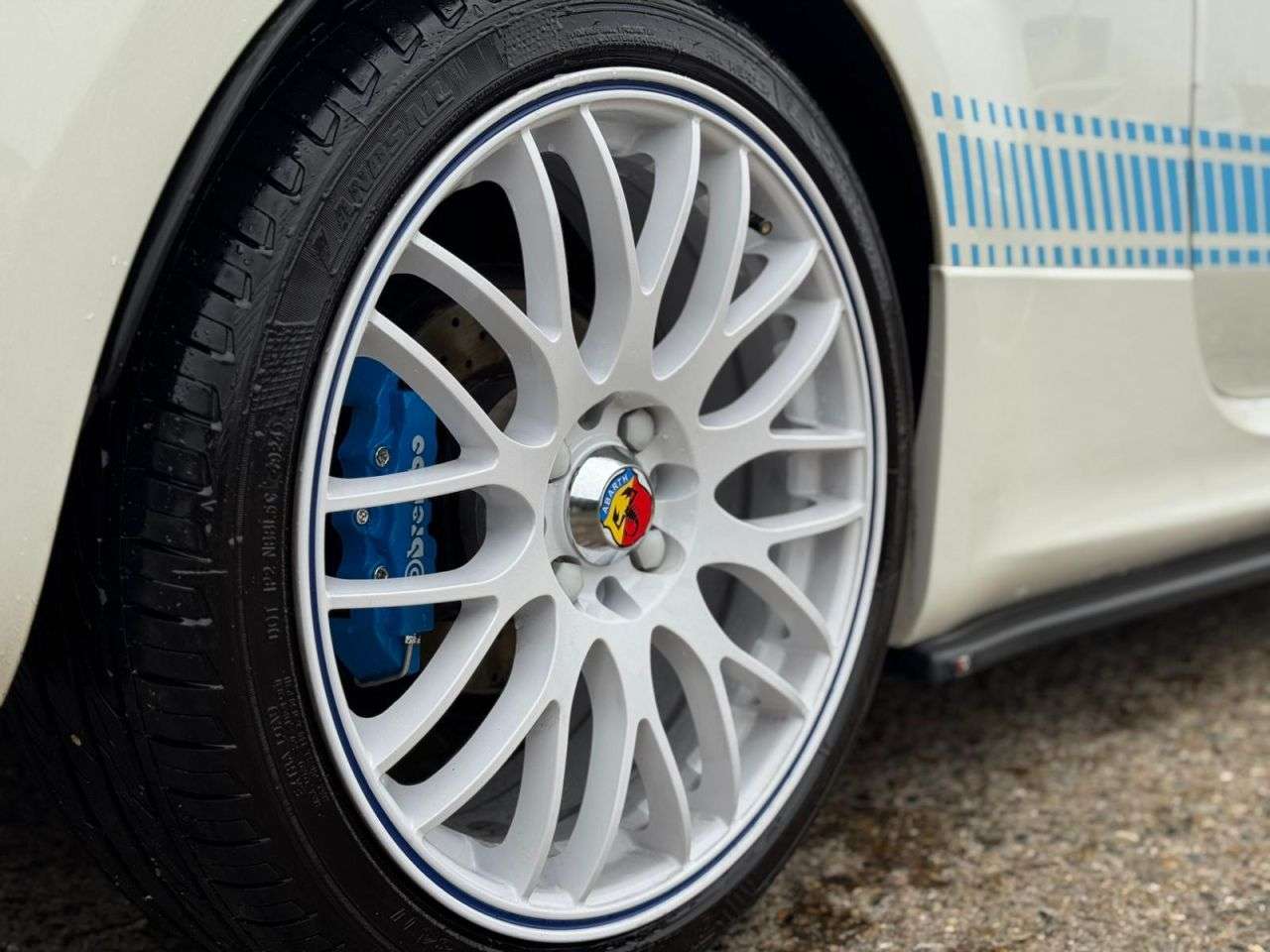 2016 ABARTH 595 2016 ABARTH 595