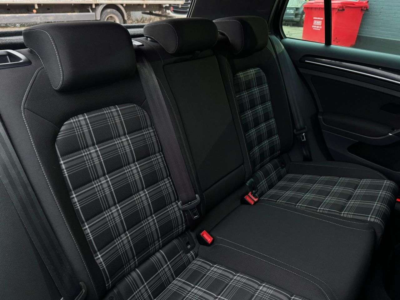 2016 VOLKSWAGEN GOLF 2016 VOLKSWAGEN GOLF