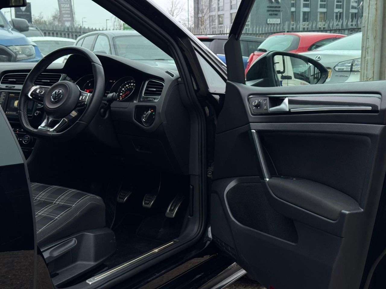 2016 VOLKSWAGEN GOLF 2016 VOLKSWAGEN GOLF