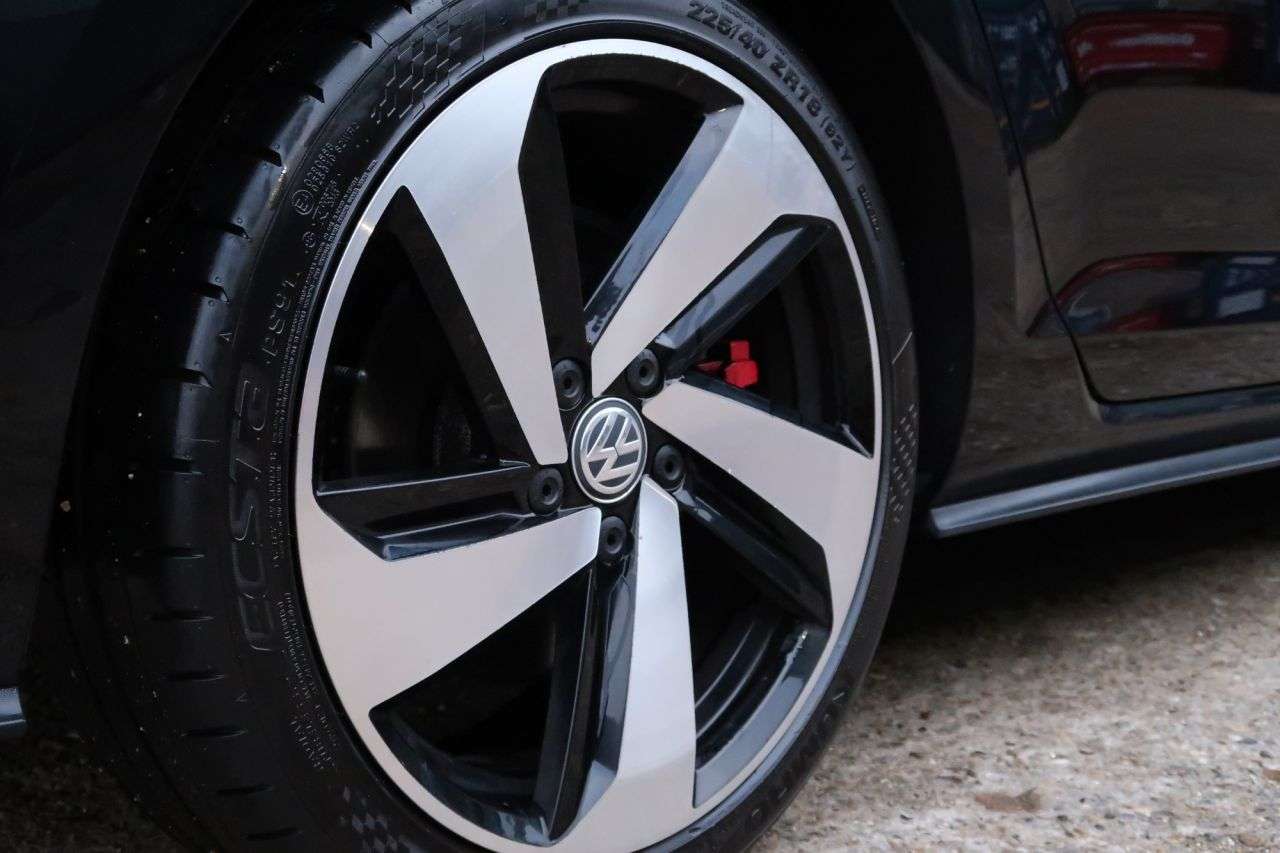 2020 VOLKSWAGEN GOLF 2020 VOLKSWAGEN GOLF