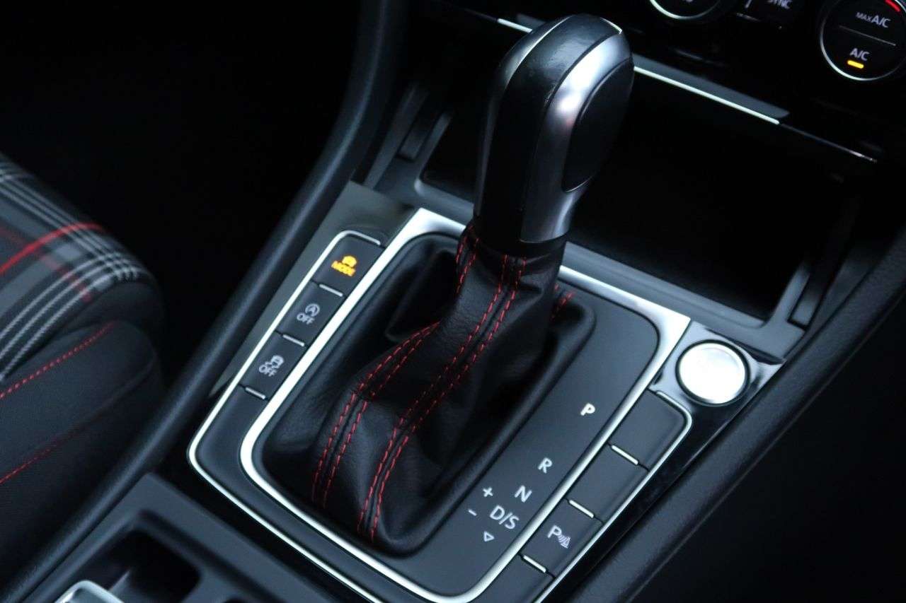 2020 VOLKSWAGEN GOLF 2020 VOLKSWAGEN GOLF