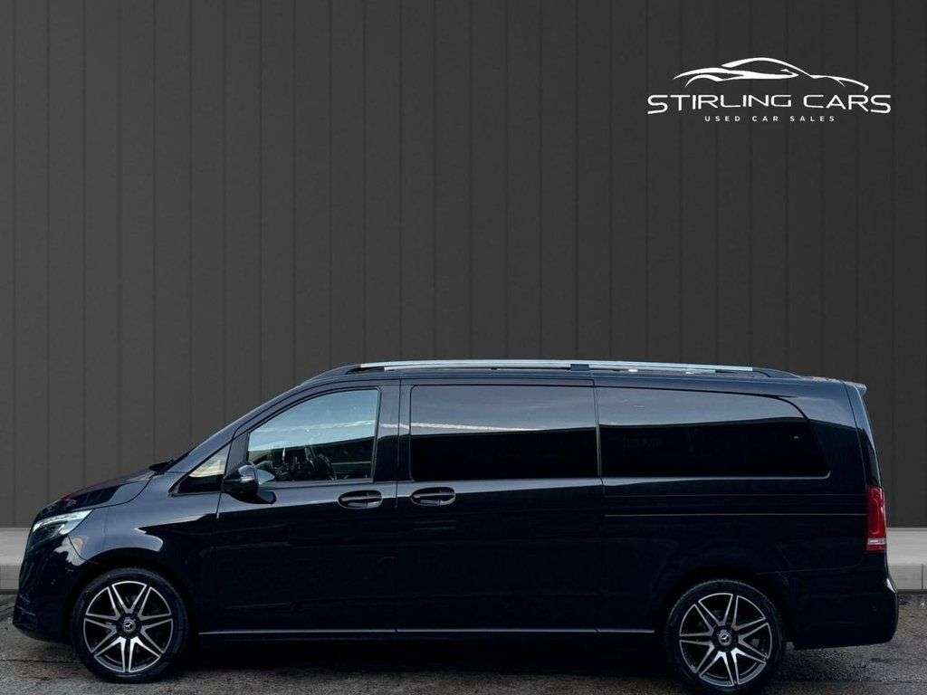 A 2021 MERCEDES-BENZ V-CLASS 2.0 V300d AMG Line MPV 5dr Diesel G-Tronic+ Euro 6 (s/s) XLWB (237 ps) FINA A 2021 MERCEDES-BENZ V-CLASS 2.0 V300d AMG Line MPV 5dr Diesel G-Tronic+ Euro 6 (s/s) XLWB (237 ps) FINA