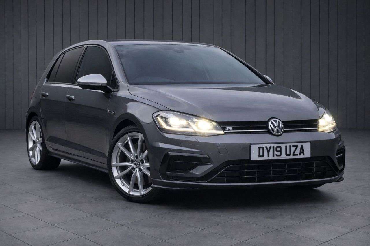 A 2019 VOLKSWAGEN GOLF 2.0 TSI R Hatchback 5dr Petrol DSG 4Motion Euro 6 (s/s) (300 ps) FINANCE+WA A 2019 VOLKSWAGEN GOLF 2.0 TSI R Hatchback 5dr Petrol DSG 4Motion Euro 6 (s/s) (300 ps) FINANCE+WA