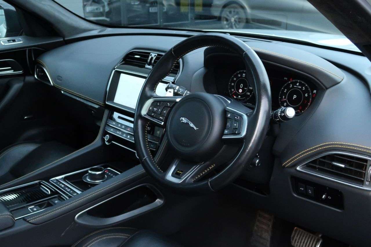 2020 JAGUAR F-PACE 2020 JAGUAR F-PACE