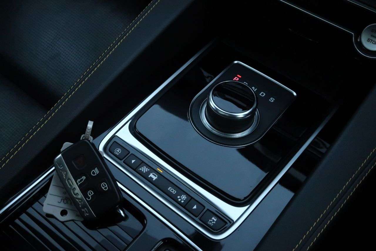 2020 JAGUAR F-PACE 2020 JAGUAR F-PACE