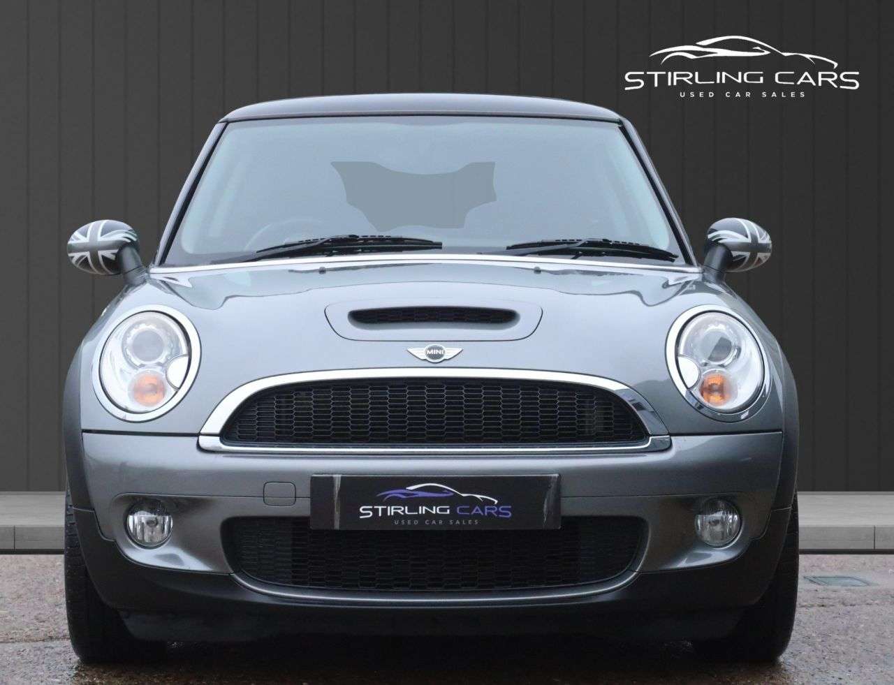 A 2007 MINI HATCH 1.6 Cooper S Hatchback 3dr Petrol Steptronic Euro 4 (175 ps) FINANCE+WARRAN A 2007 MINI HATCH 1.6 Cooper S Hatchback 3dr Petrol Steptronic Euro 4 (175 ps) FINANCE+WARRAN
