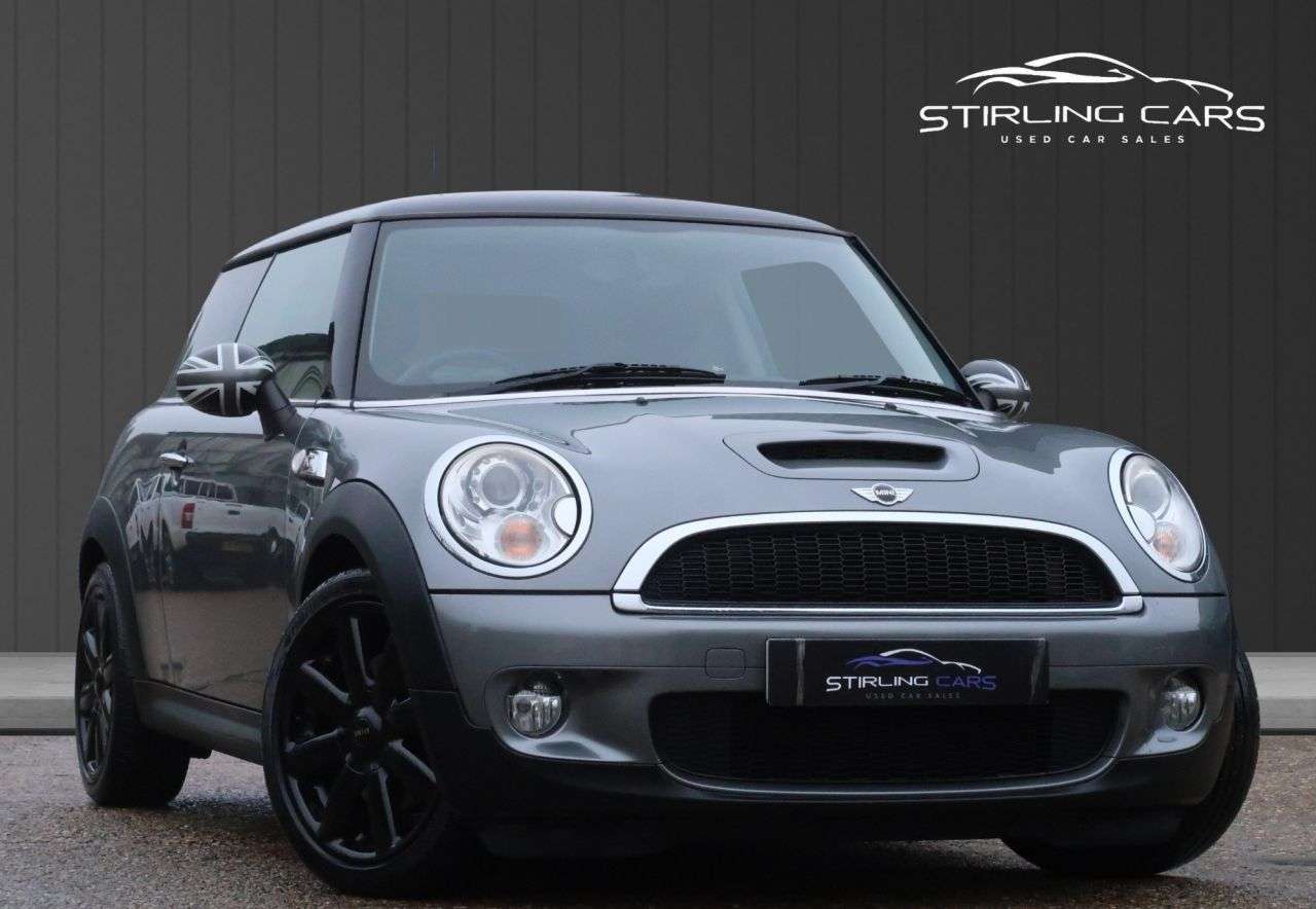 A 2007 MINI HATCH 1.6 Cooper S Hatchback 3dr Petrol Steptronic Euro 4 (175 ps) FINANCE+WARRAN A 2007 MINI HATCH 1.6 Cooper S Hatchback 3dr Petrol Steptronic Euro 4 (175 ps) FINANCE+WARRAN