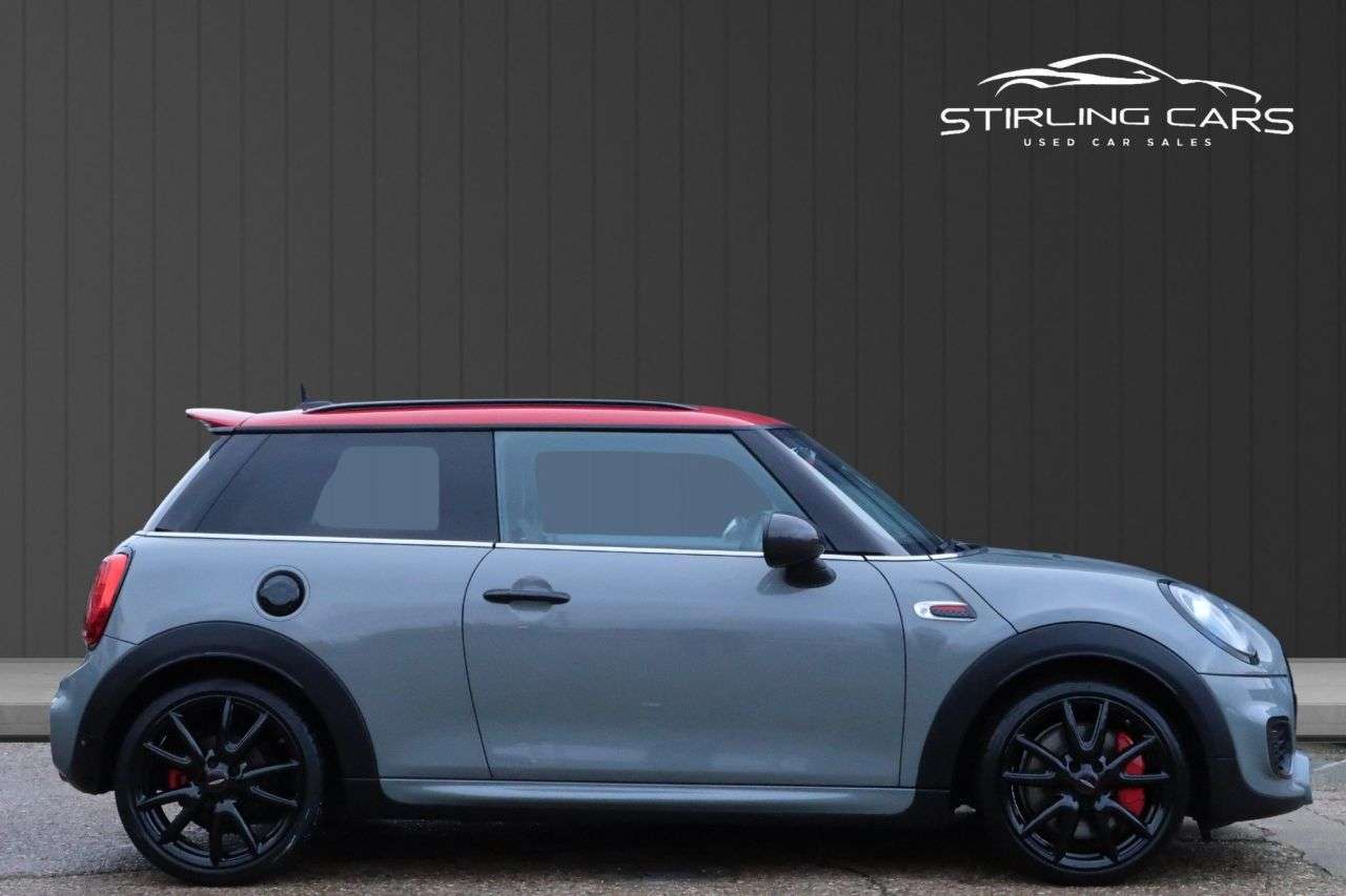 A 2018 MINI HATCH 2.0 John Cooper Works Hatchback 3dr Petrol Auto Euro 6 (s/s) (231 ps) FINAN A 2018 MINI HATCH 2.0 John Cooper Works Hatchback 3dr Petrol Auto Euro 6 (s/s) (231 ps) FINAN