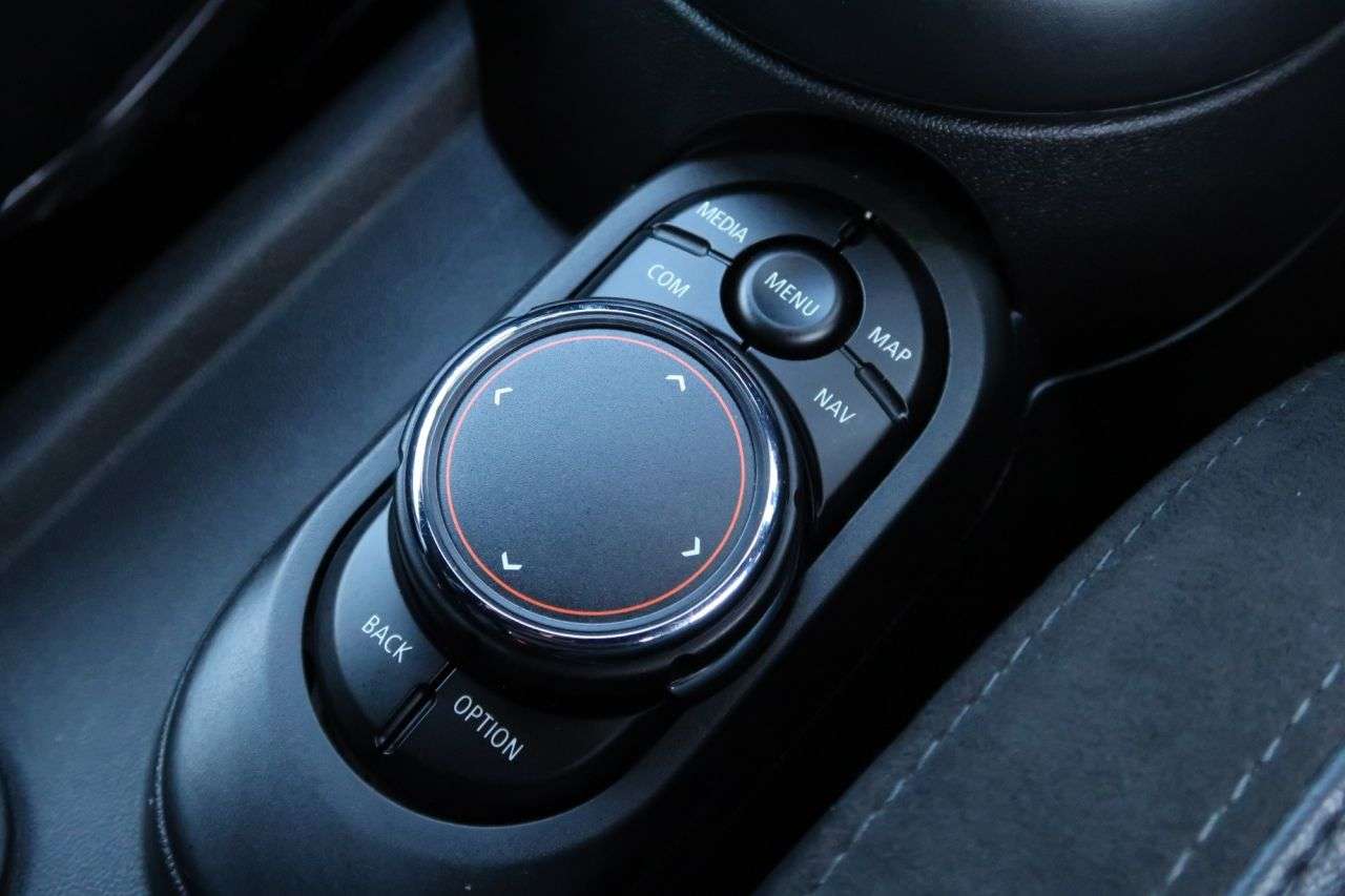 2018 MINI HATCH 2018 MINI HATCH