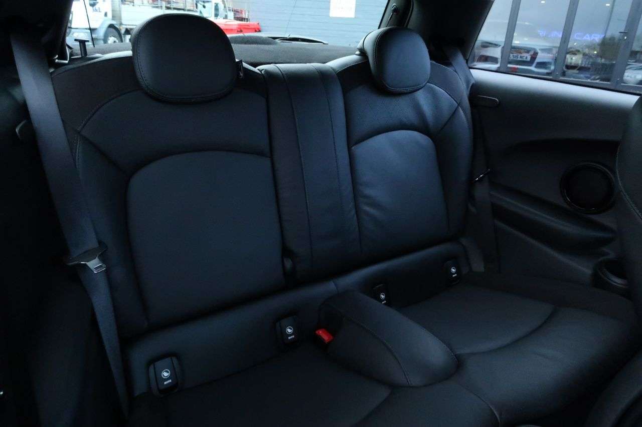 2018 MINI HATCH 2018 MINI HATCH