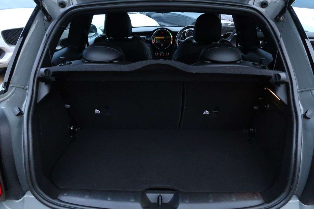 2018 MINI HATCH 2018 MINI HATCH