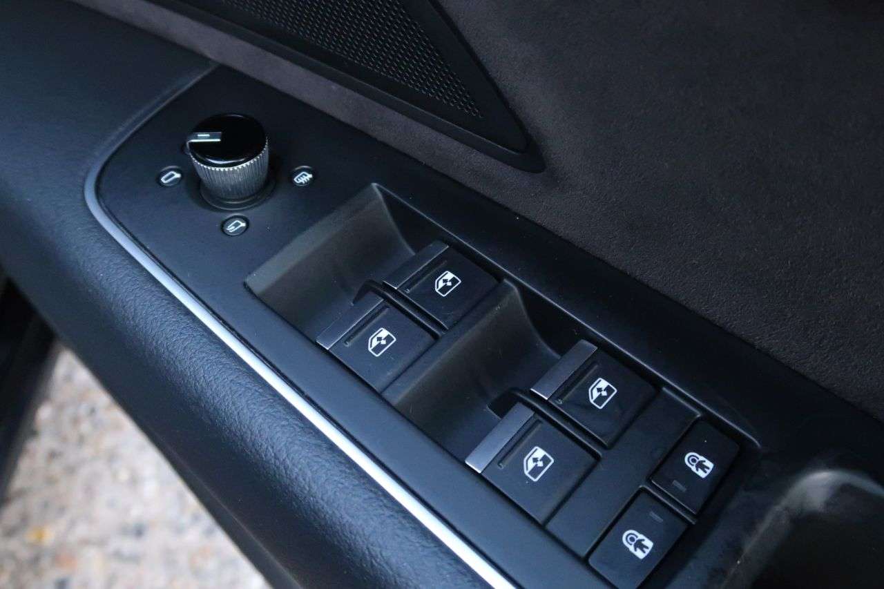 2018 AUDI A8 2018 AUDI A8