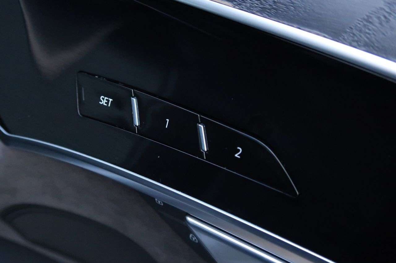 2018 AUDI A8 2018 AUDI A8