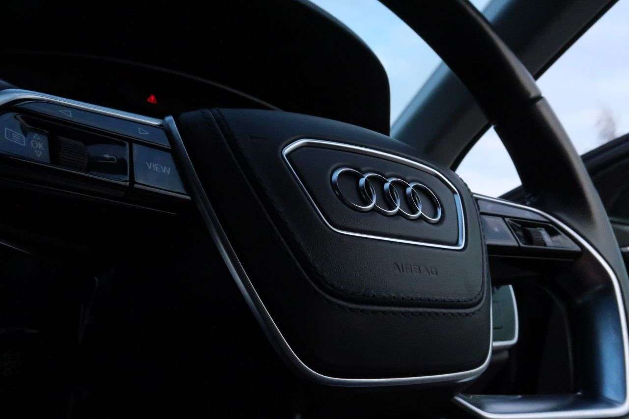 2018 AUDI A8 2018 AUDI A8
