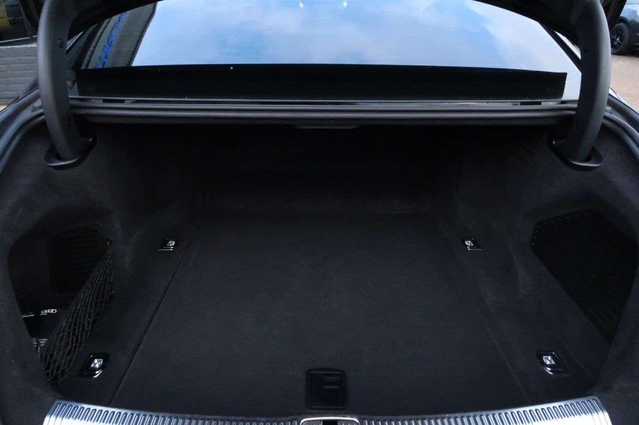 2018 AUDI A8 2018 AUDI A8