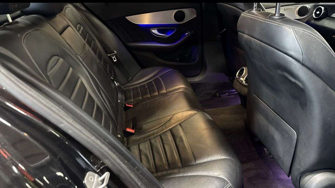 A 2019 MERCEDES-BENZ C-CLASS 2.0 C220d AMG Line (Premium) Saloon 4dr Diesel G-Tronic+ Euro 6 (s/s) (194 A 2019 MERCEDES-BENZ C-CLASS 2.0 C220d AMG Line (Premium) Saloon 4dr Diesel G-Tronic+ Euro 6 (s/s) (194