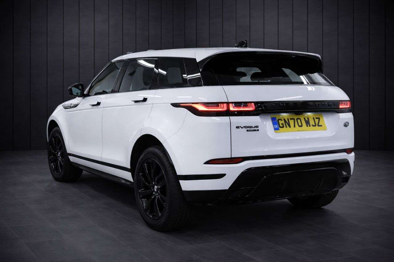 A 2020 LAND ROVER RANGE ROVER EVOQUE 2.0 D150 MHEV R-Dynamic S SUV 5dr Diesel Auto 4WD Euro 6 (s/s) (150 ps) FIN A 2020 LAND ROVER RANGE ROVER EVOQUE 2.0 D150 MHEV R-Dynamic S SUV 5dr Diesel Auto 4WD Euro 6 (s/s) (150 ps) FIN