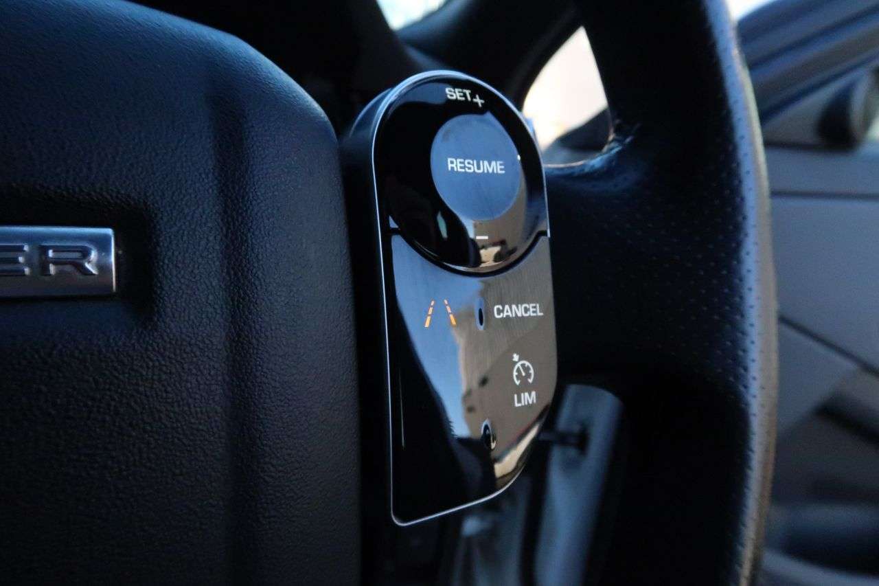 2020 LAND ROVER RANGE ROVER EVOQUE 2020 LAND ROVER RANGE ROVER EVOQUE