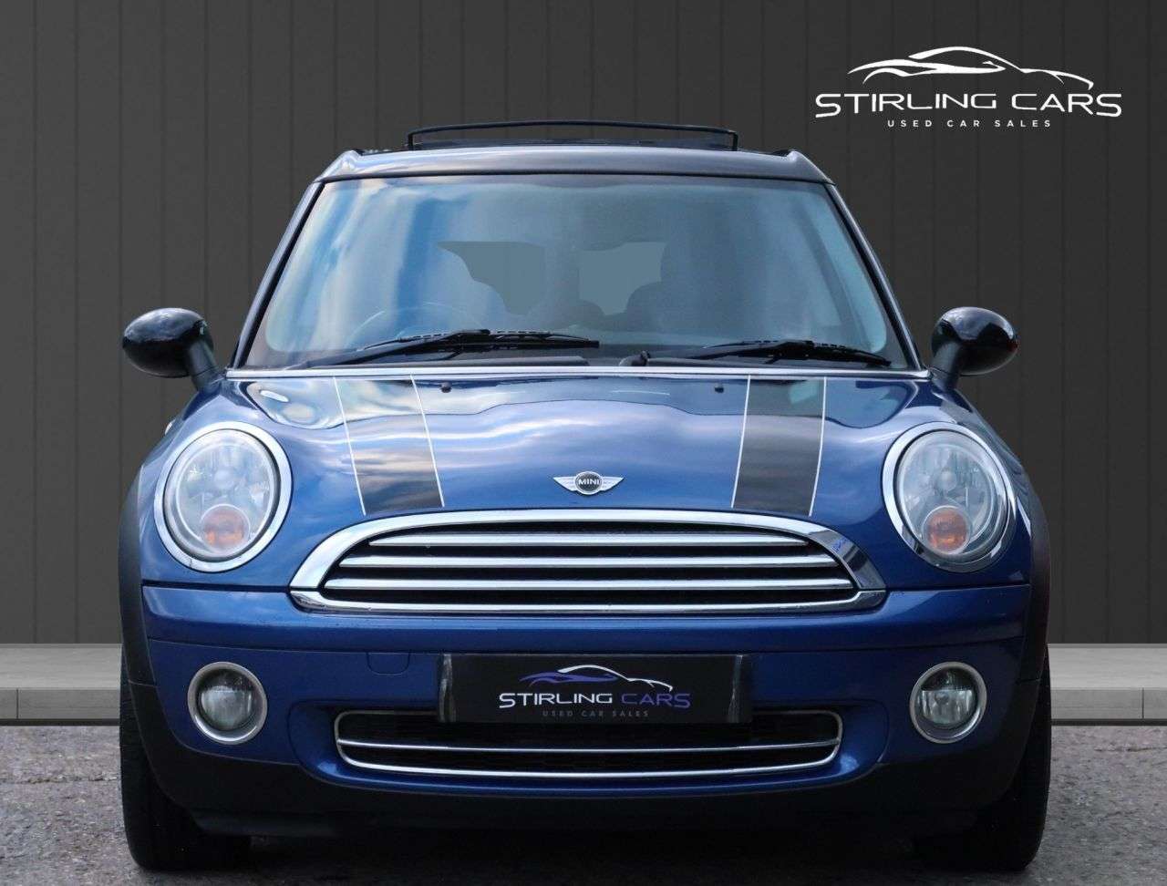 A 2009 MINI CLUBMAN 1.6 Cooper Estate 5dr Petrol Manual Euro 4 (120 ps) FINANCE+WARRANTY+SERVIC A 2009 MINI CLUBMAN 1.6 Cooper Estate 5dr Petrol Manual Euro 4 (120 ps) FINANCE+WARRANTY+SERVIC