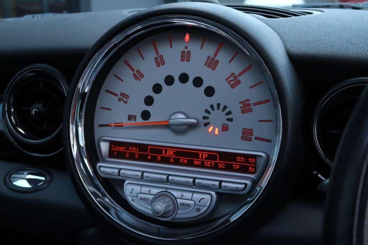 2009 MINI CLUBMAN 2009 MINI CLUBMAN