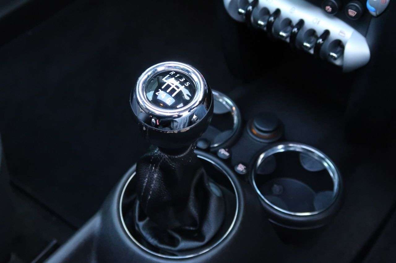 2009 MINI CLUBMAN 2009 MINI CLUBMAN