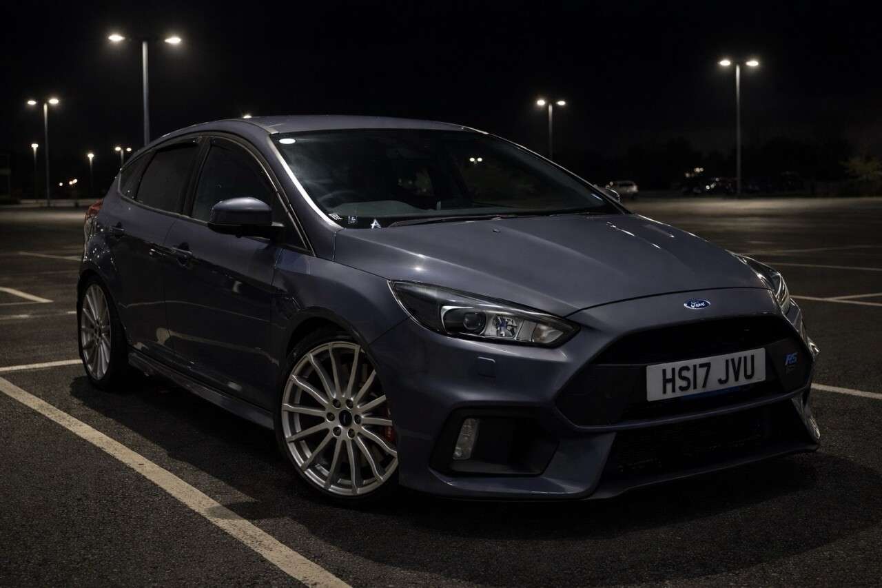 A 2017 FORD FOCUS 2.3T EcoBoost RS Hatchback 5dr Petrol Manual AWD Euro 6 (s/s) (350 ps) FINA A 2017 FORD FOCUS 2.3T EcoBoost RS Hatchback 5dr Petrol Manual AWD Euro 6 (s/s) (350 ps) FINA
