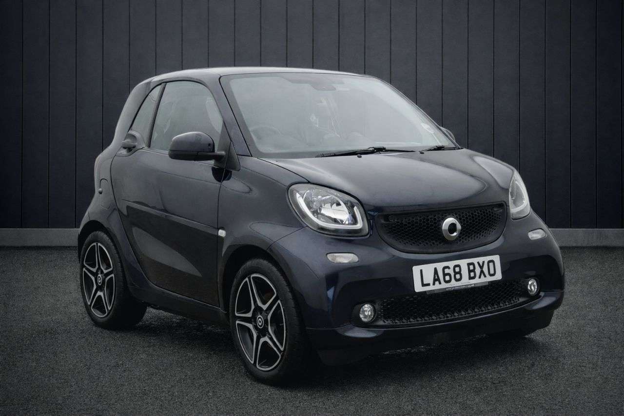 A 2018 SMART FORTWO 0.9T Edition Blue Coupe 2dr Petrol Twinamic Euro 6 (s/s) (90 ps) FINANCE+WA A 2018 SMART FORTWO 0.9T Edition Blue Coupe 2dr Petrol Twinamic Euro 6 (s/s) (90 ps) FINANCE+WA