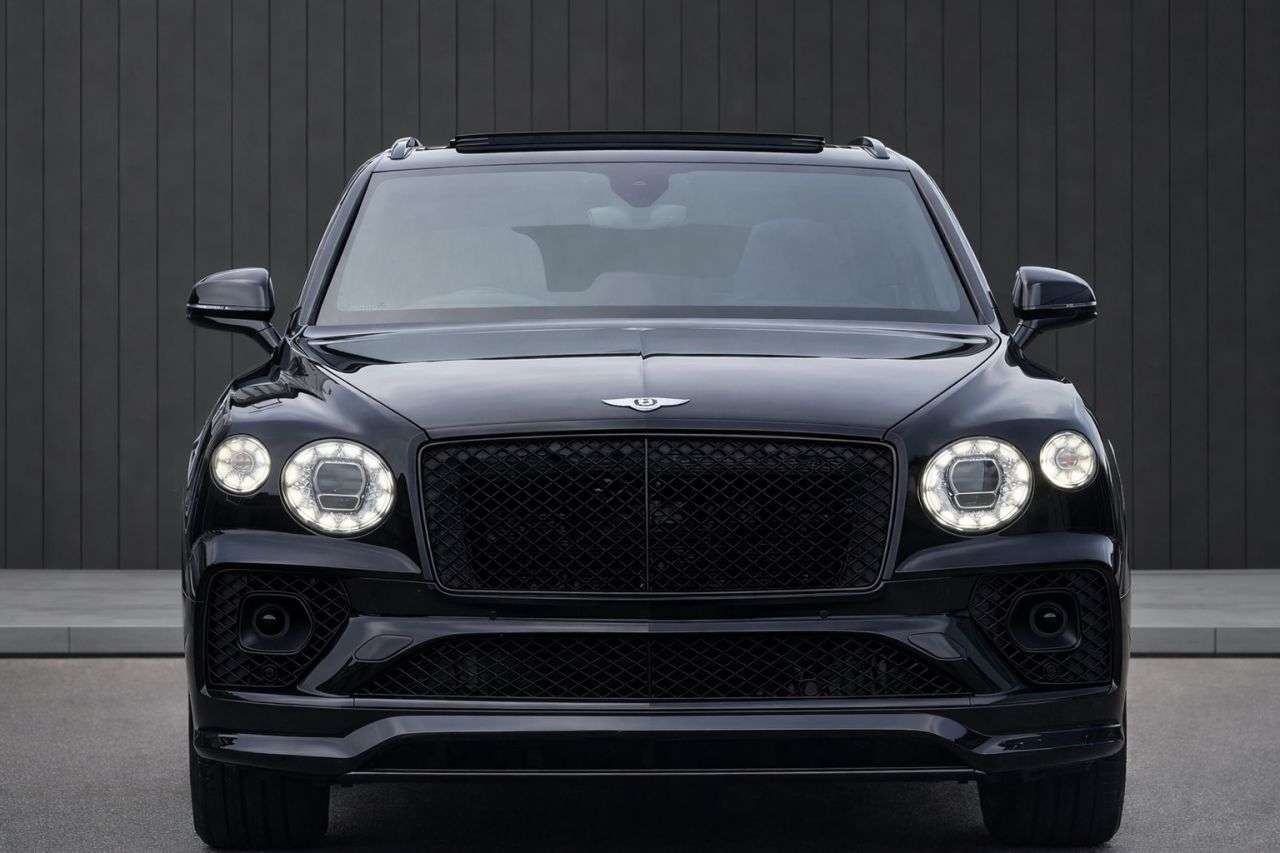 A 2021 BENTLEY BENTAYGA 4.0 V8 SUV 5dr Petrol Auto 4WD Euro 6 (s/s) (550 ps) FINANCE+WARRANTY+SERVI A 2021 BENTLEY BENTAYGA 4.0 V8 SUV 5dr Petrol Auto 4WD Euro 6 (s/s) (550 ps) FINANCE+WARRANTY+SERVI