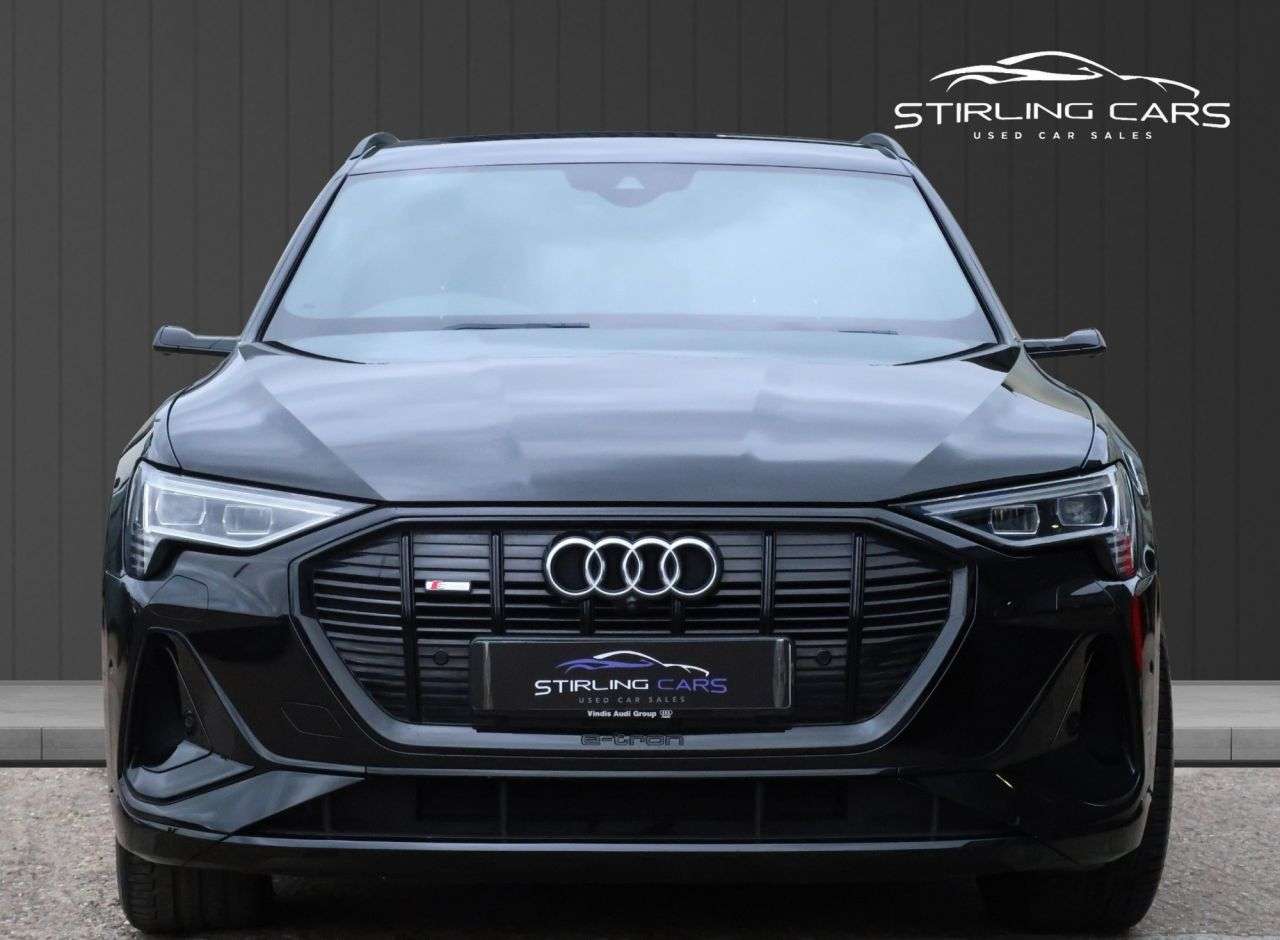 A 2021 AUDI E-TRON 55 Black Edition Sportback 5dr Electric Auto quattro 95kWh (11kW Charger) ( A 2021 AUDI E-TRON 55 Black Edition Sportback 5dr Electric Auto quattro 95kWh (11kW Charger) (