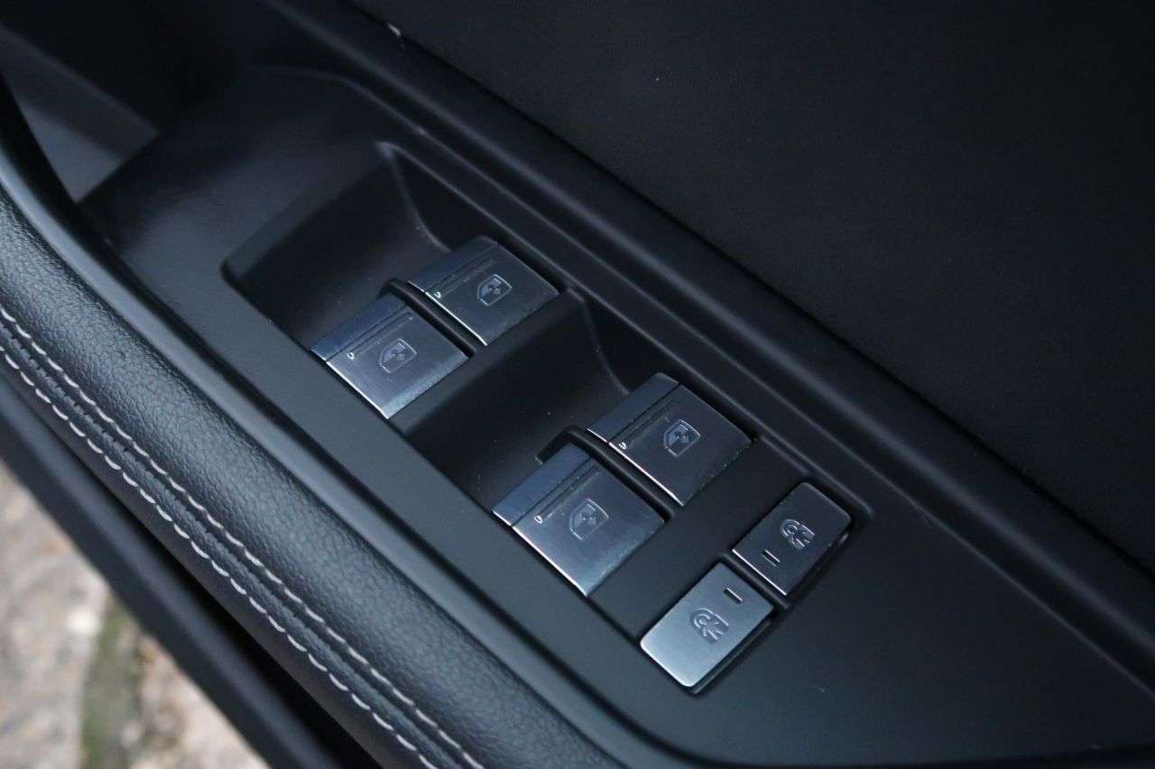 2021 AUDI E-TRON 2021 AUDI E-TRON