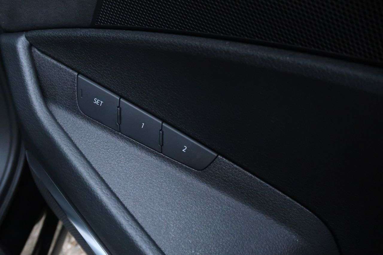 2021 AUDI E-TRON 2021 AUDI E-TRON